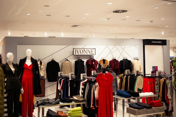 What are the Best Natural Remedies for Reducing Under-Eye Puffiness for UK Residents?