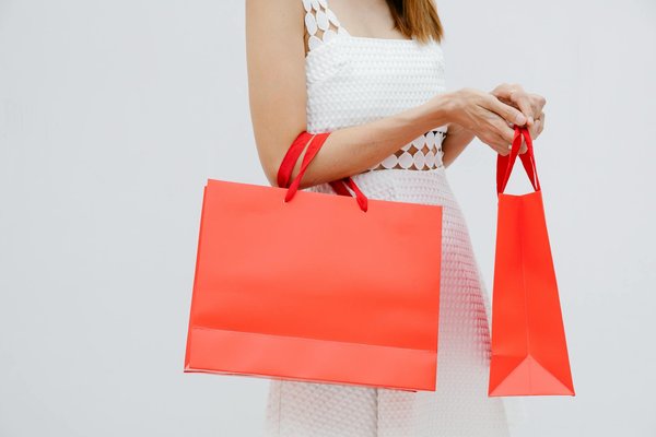 Which Local UK Brands Specialize in Eco-Friendly Women's Activewear?