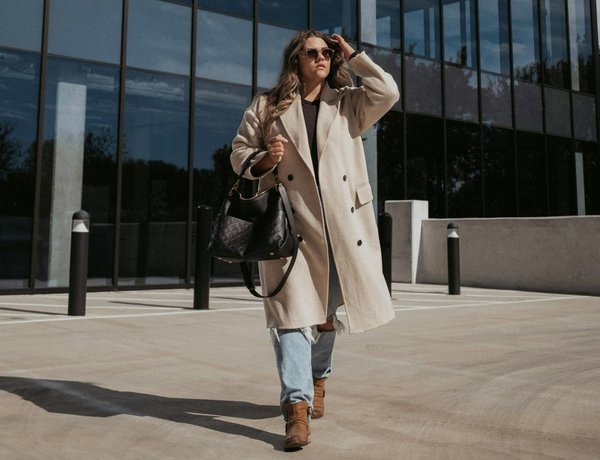 How Can You Style a Trench Coat for Both Casual and Formal Occasions?